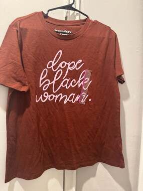 Legendary Rootz Dope Black Woman Graphic T-Shirt XL Brown
